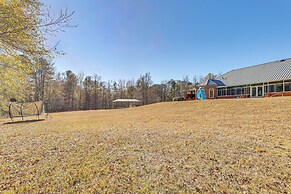 Fishing Pond On-site! Lagrange Apt on 33 Acres