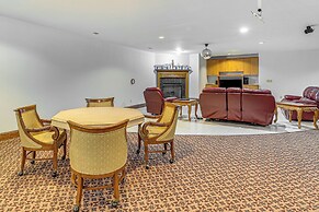 Fishing Pond On-site! Lagrange Apt on 33 Acres
