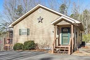 Couples Retreat in Murphy! Mountain-view Home