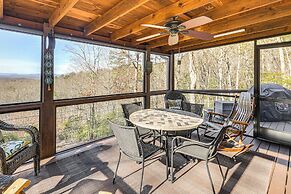 Couples Retreat in Murphy! Mountain-view Home