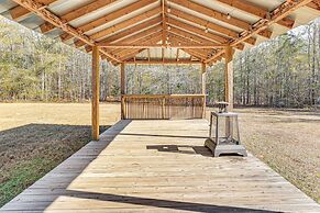 Scenic Lagrange Retreat! 3,600 Sq Ft, Pool Access