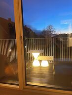 Lake View, Private Balcony