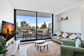 One-bed Apartment Close to Cafes and Coast