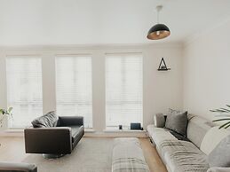 5 Mariners Wharf