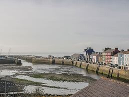 Island House