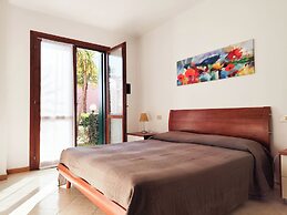 Apartment With Terrace and Pool
