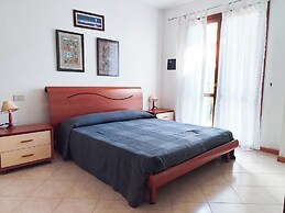 Comfortable Flat With Patio and Pool