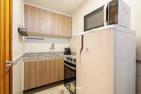 Modern apt in Sudoeste w/ A/C & Wi-fi Cls0101