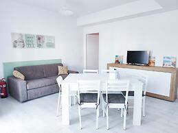 Comfy Flat With Pool