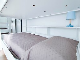 Comfortable Apartment With Pool