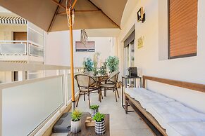 Bright, A/C Apartment With sea View - Antibes