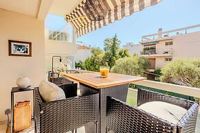 Bright, A/C Apartment With sea View - Antibes