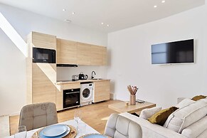 Charming AC Apartment - Buttes Chaumont Park