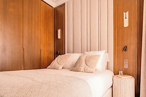 Luxury A/C Apt - 6p/3bdr - Arc de Triomphe