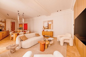 Luxury A/C Apt - 6p/3bdr - Arc de Triomphe