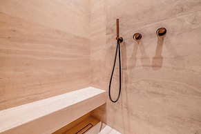 Luxury A/C Apt - 6p/3bdr - Arc de Triomphe