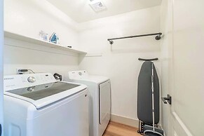 Modern Western Retreat Pet-friendly 4bed/2bath