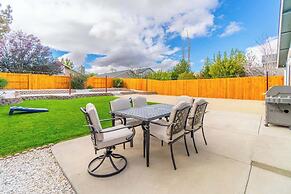 Modern Western Retreat Pet-friendly 4bed/2bath