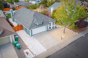Modern Western Retreat Pet-friendly 4bed/2bath