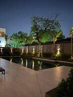 Bantree Luxury Apartments by Cozy