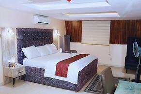 Bedone Hotel and Suites
