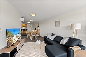 Central Apartment With Underground Parking