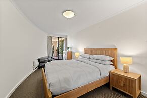 Central Apartment With Underground Parking