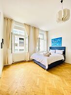 Affordable 2BR Apt For 6 Near Stadthalle