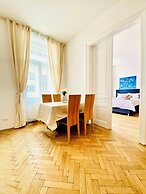 Affordable 2BR Apt For 6 Near Stadthalle