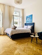 Affordable 2BR Apt For 6 Near Stadthalle