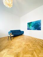 Affordable 2BR Apt For 6 Near Stadthalle