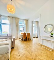 Affordable 2BR Apt For 6 Near Stadthalle
