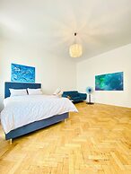 Affordable 2BR Apt For 6 Near Stadthalle
