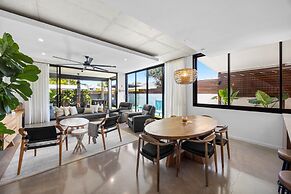 Spacious 3-bedroom Retreat With BBQ and Pool