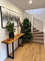 3BR Villa Near CBD & One Tree Hill