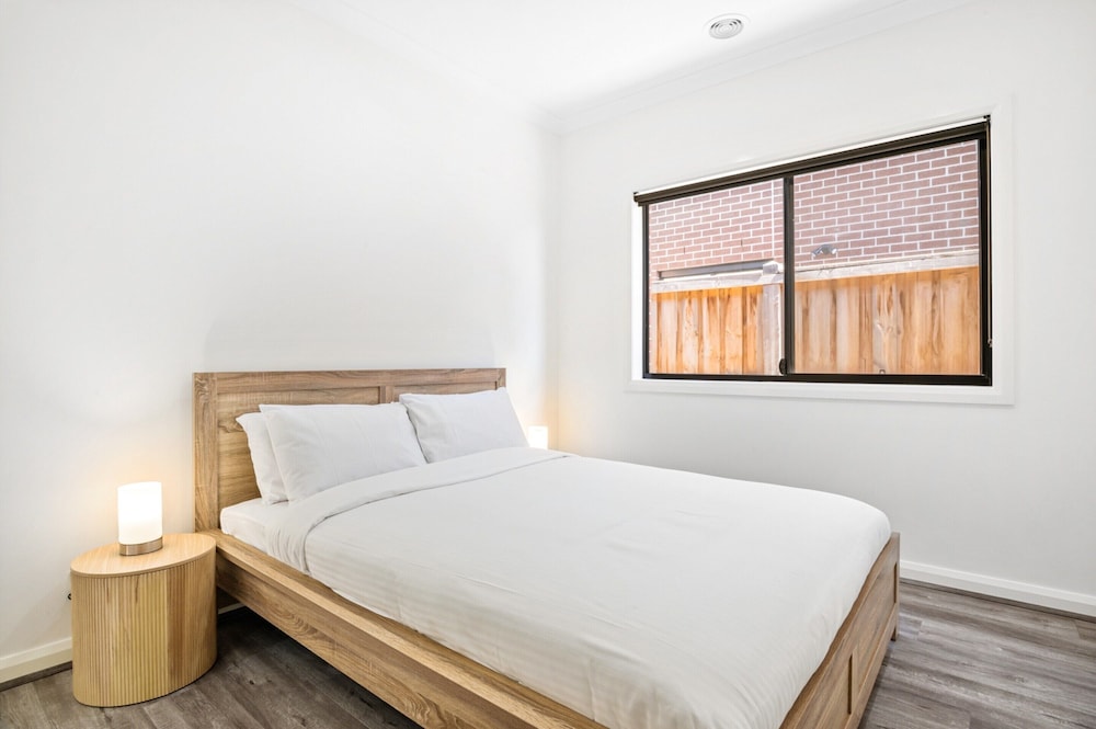 Spacious 4-bed Home With Private Outdoor Area
