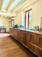Holiday Home in Pardaillan With Private Pool