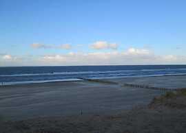 Dune Chalet Between Golf Course and Sea Beach