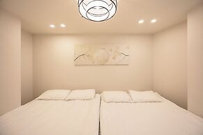 Yul Hotel