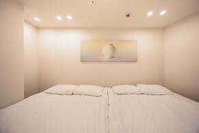 Yul Hotel