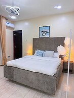 Charm Luxe Homes
