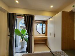 Lunaria Maison - Local Side
