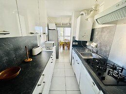 Waterfront Retreat Near the Beach