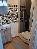 Budget 2BR Apartment For Extended Stay