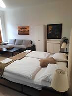 Budget 2BR Apartment For Extended Stay