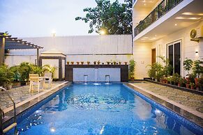 Versace Farms 5 BHK With Pvt Pool