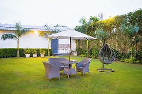 Versace Farms 5 BHK With Pvt Pool