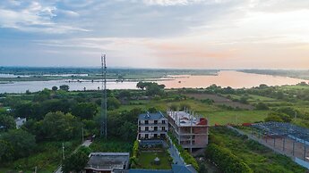 Versace Farms 5 BHK With Pvt Pool