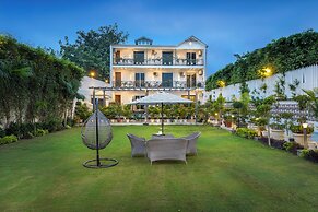 Versace Farms 5 BHK With Pvt Pool