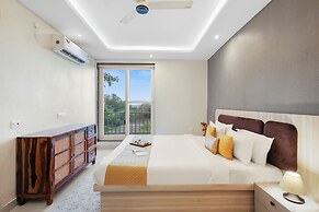 Versace Farms 5 BHK With Pvt Pool